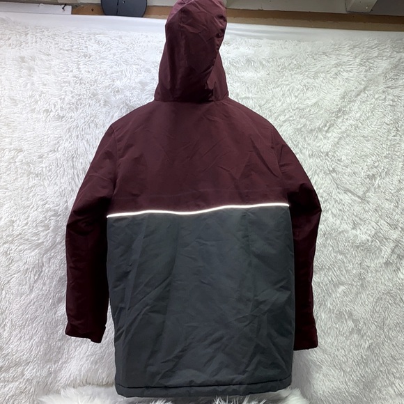 COPY - place boy coat - Picture 3 of 17